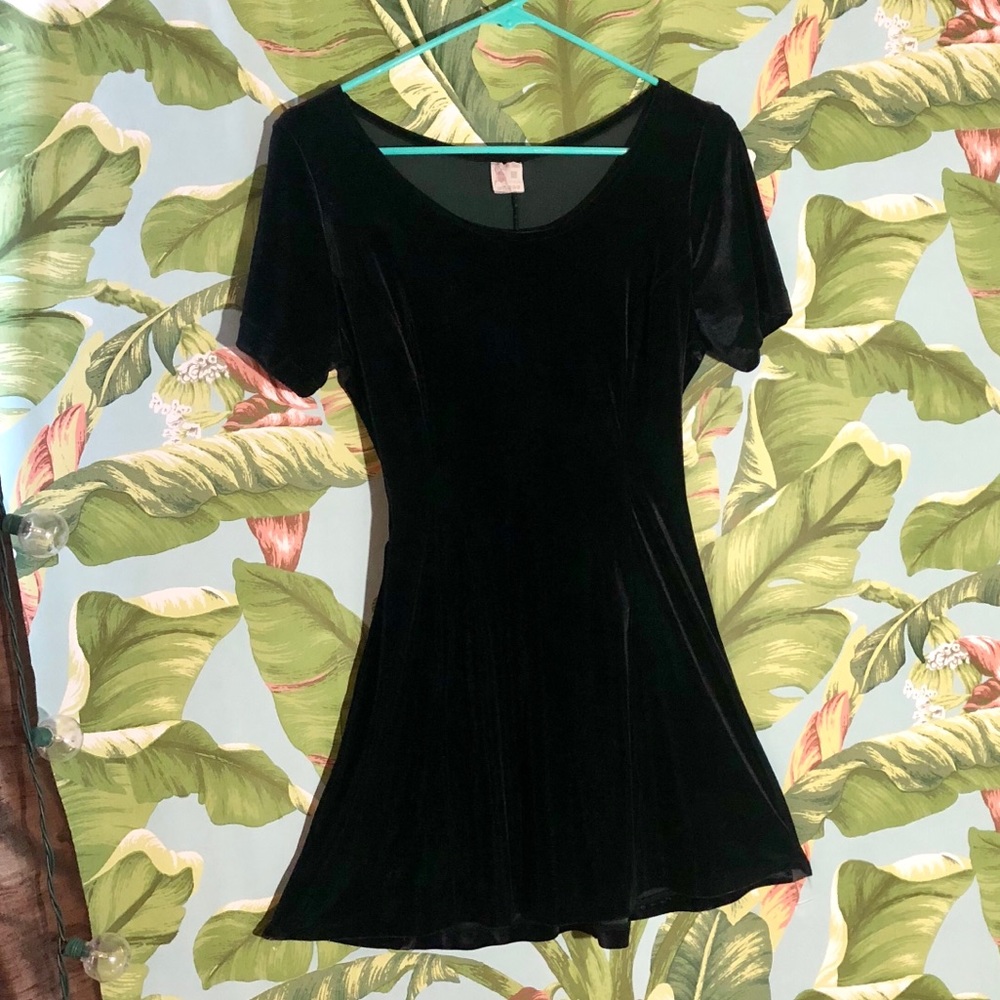 Vintage Velvet Green Mini